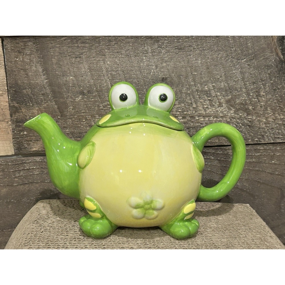 BURTON + BURTON ‎ TOBY the TOAD Tea Pot Dated 2005 Burton & Burton 7" tall